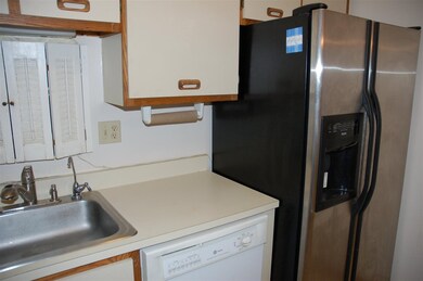 244 Stonebridge Dr unit 244, Nashua, NH 03063 - photo 4