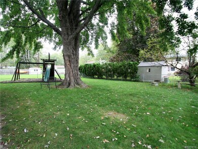 1331 Fairfax Ave, North Tonawanda, NY 14120 - photo 3