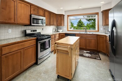 930 N 198th St, Shoreline, WA 98133 - photo 5