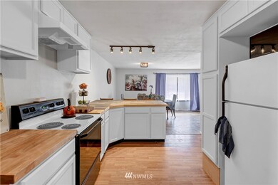 38 N Hanford Ave, East Wenatchee, WA 98802 - photo 2