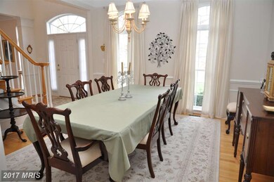 4964 Marshall Crown Rd, Centreville, VA 20120 - photo 5