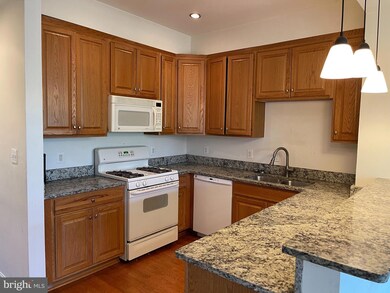 13903 Hollow Wind Way unit 201/9-2B, Woodbridge, VA 22191 - photo 2