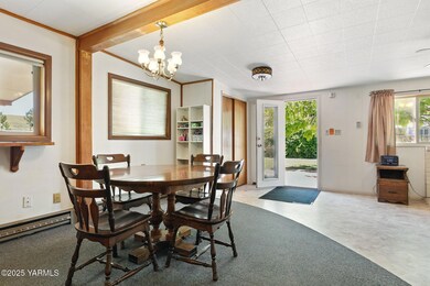 Morris_250530_3ave_Selah_11