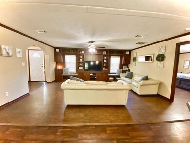 1035 Meadow Oaks St unit 1, Azle, TX 76020 - photo 5