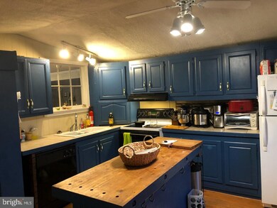 4069 Bullitt Rd, Greencastle, PA 17225 - photo 6