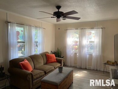 2607 W 71st St, Davenport, IA 52806 - photo 5