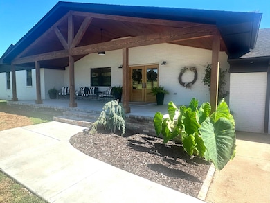 1060 W Osage Rd, Duncan, OK 73533 - photo 2