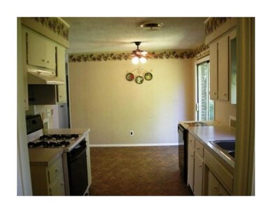 36 Pleasant St, West Fork, AR 72774 - photo 5