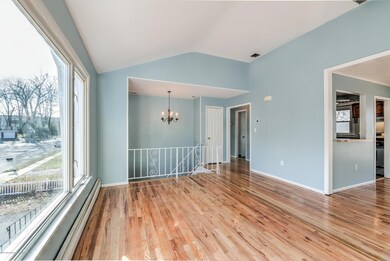 009_LIVING ROOM