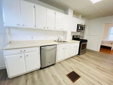 23 Charnwood Rd unit 2, Somerville, MA 02144 - photo 4