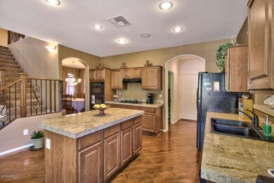 004 Kitchen