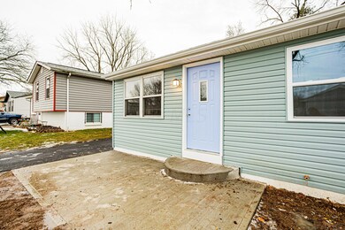 443 carolann av 009