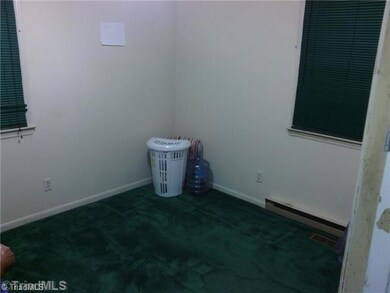 2nd Bedroom.