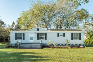 9010 Briarcrest St, Manvel, TX 77578 - photo 2