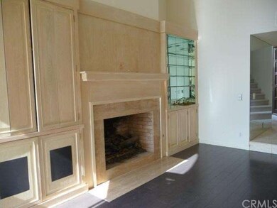 Livingroom Fireplace with Built Ins and Bar