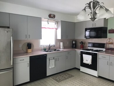 1810 Highland Ave unit 18, Fall River, MA 02720 - photo 7