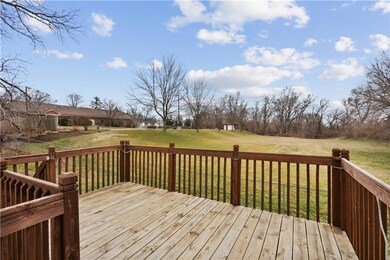 2643 E Sheridan Ave, Des Moines, IA 50317 - photo 4