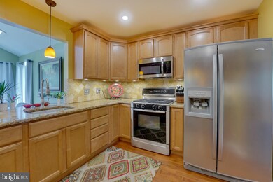 2472 Hillendale Dr, Norristown, PA 19403 - photo 6