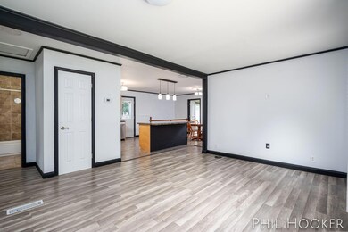 1833 Carlton Ave-13