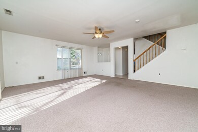 28 Wyndmoor Dr, Hightstown, NJ 08520 - photo 5