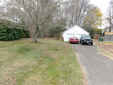 20 Evergreen Rd, Cromwell, CT 06416 - photo 5