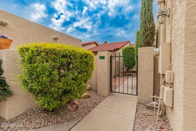 2059 E Brown Rd-22