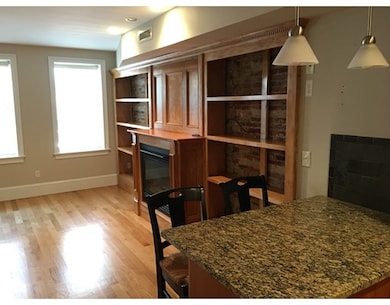 150 Salem St unit 2, Boston, MA 02113 - photo 2