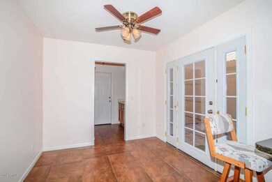 Breakfast Room