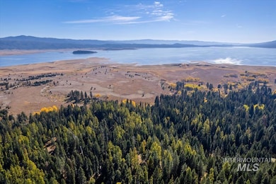 Bird's eye view of a water and mountain view