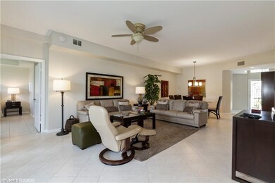 1630 Winding Oaks Way unit 5-102, Naples, FL 34109 - photo 3