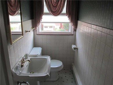 Full Bath.