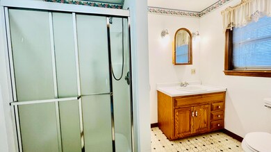 713 McGrath Pond Rd, Belgrade, ME 04917 - photo 4