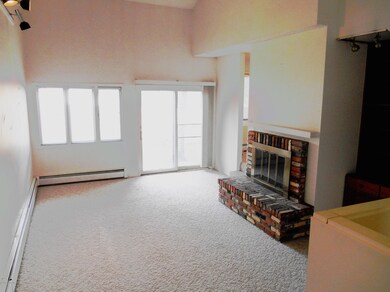 Living Rm Vacant