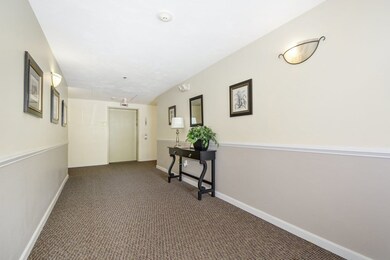 216 Reservoir St unit 212, Holden, MA 01520 - photo 2