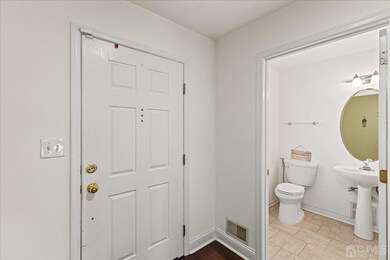 404 Creststone Cir, Princeton, NJ 08540 - photo 5