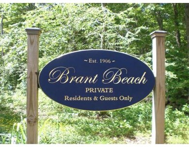 10 Oaklawn Ave unit 1, Mattapoisett, MA 02739 - photo 2