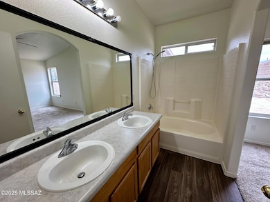 Master Bedroom Bathroom New