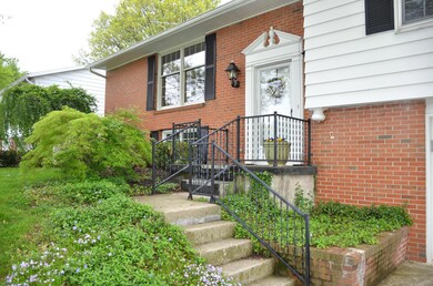 812 Hickory Dr, Marysville, OH 43040 - photo 2