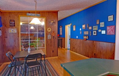 Hwy 260 house kitchen and breakfast room
