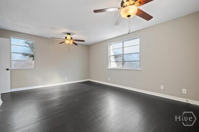 3205 Bulloch St unit B, Savannah, GA 31405 - photo 4