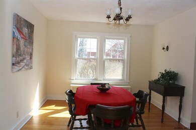 28 Van Buren St, Albany, NY 12206 - photo 4