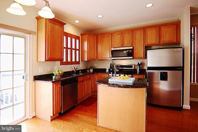 549 Garrett a Morgan Blvd, Hyattsville, MD 20785 - photo 5