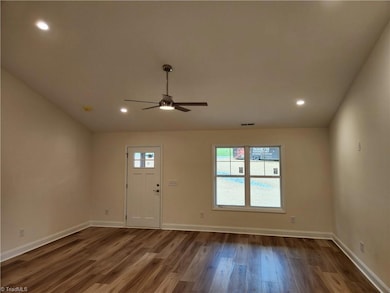 734 Central Falls Rd, Asheboro, NC 27203 - photo 3