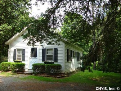 Exterior Front One bedroom carriage house for in-l