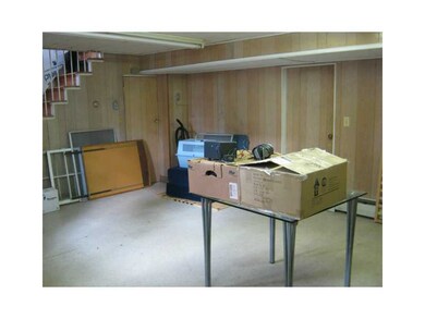3 Jenckes St, Providence, RI 02906 - photo 7