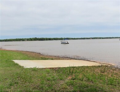 31704 S Lake Rd, Shawnee, OK 74801 - photo 3