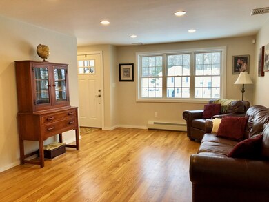 71 Bumble Bee Cir, Shrewsbury, MA 01545 - photo 4