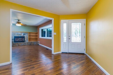 601 Rafael St, Redding, CA 96002 - photo 6