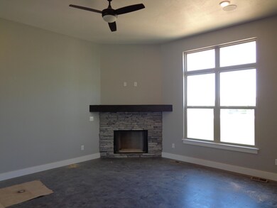 687 N Foxhill Cir, Nixa, MO 65714 - photo 5