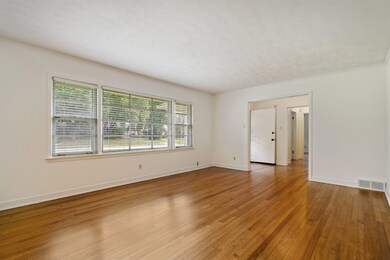 4349 Woodcrest Dr, Memphis, TN 38111 - photo 6